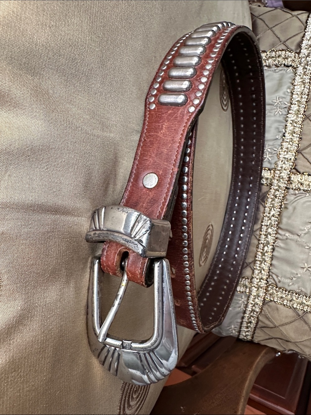 Child’s Nadim Western Leather Belt Silver Buckle and Silver Trim Fair Condition